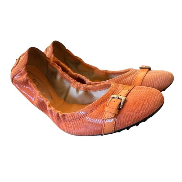 Tod's Orange Skin Patent Leather Buckle Detail Scrunch Ballet Flats EU Size 39.5 - Picture 4 of 8